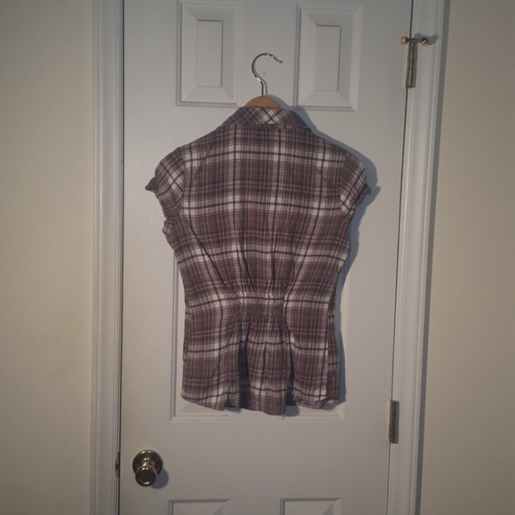 🌺 Charlotte Russe Short Sleeve Flannel - Picture 2 of 4